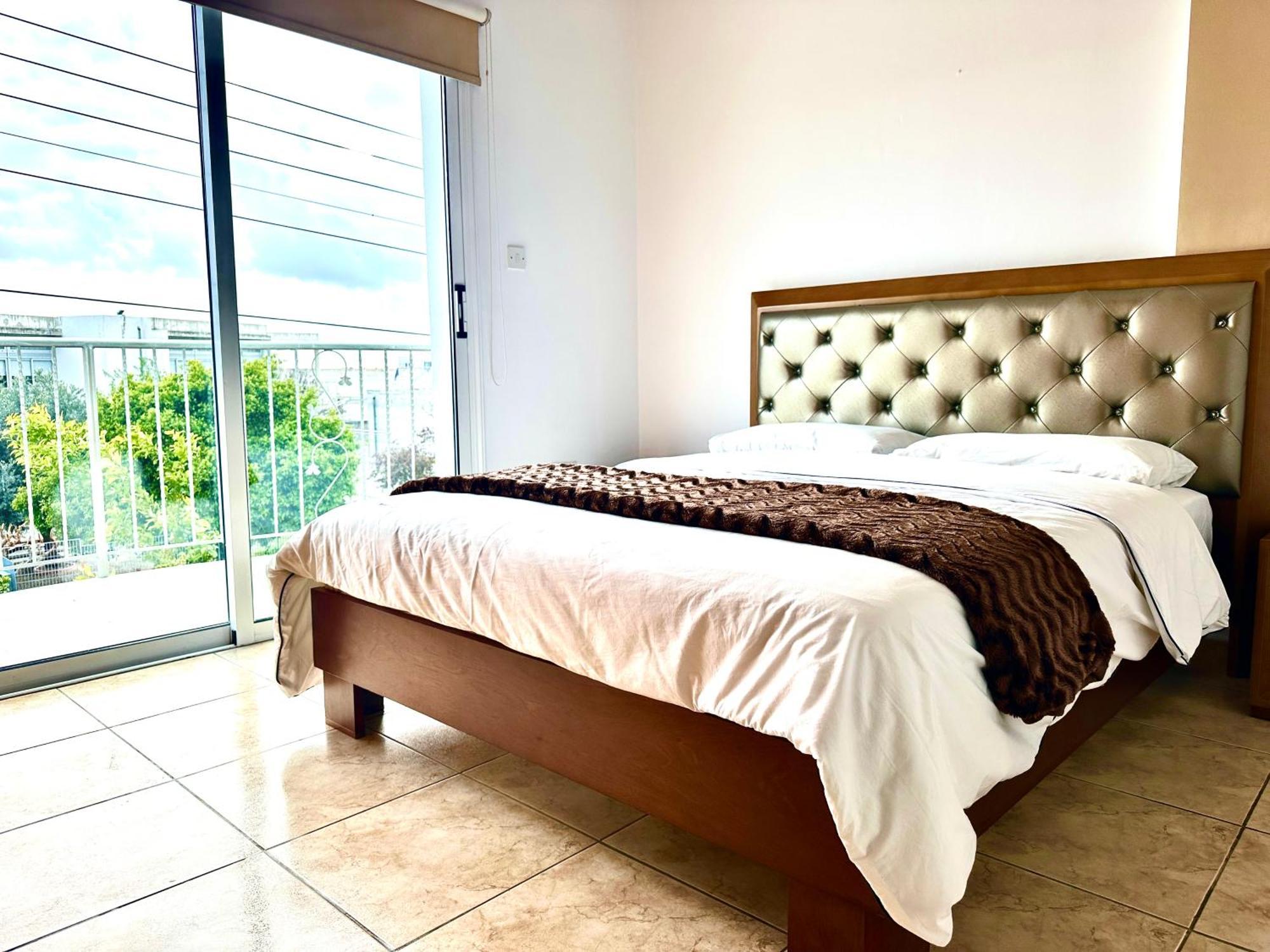 Nanas Vacation House Пафос Екстериор снимка